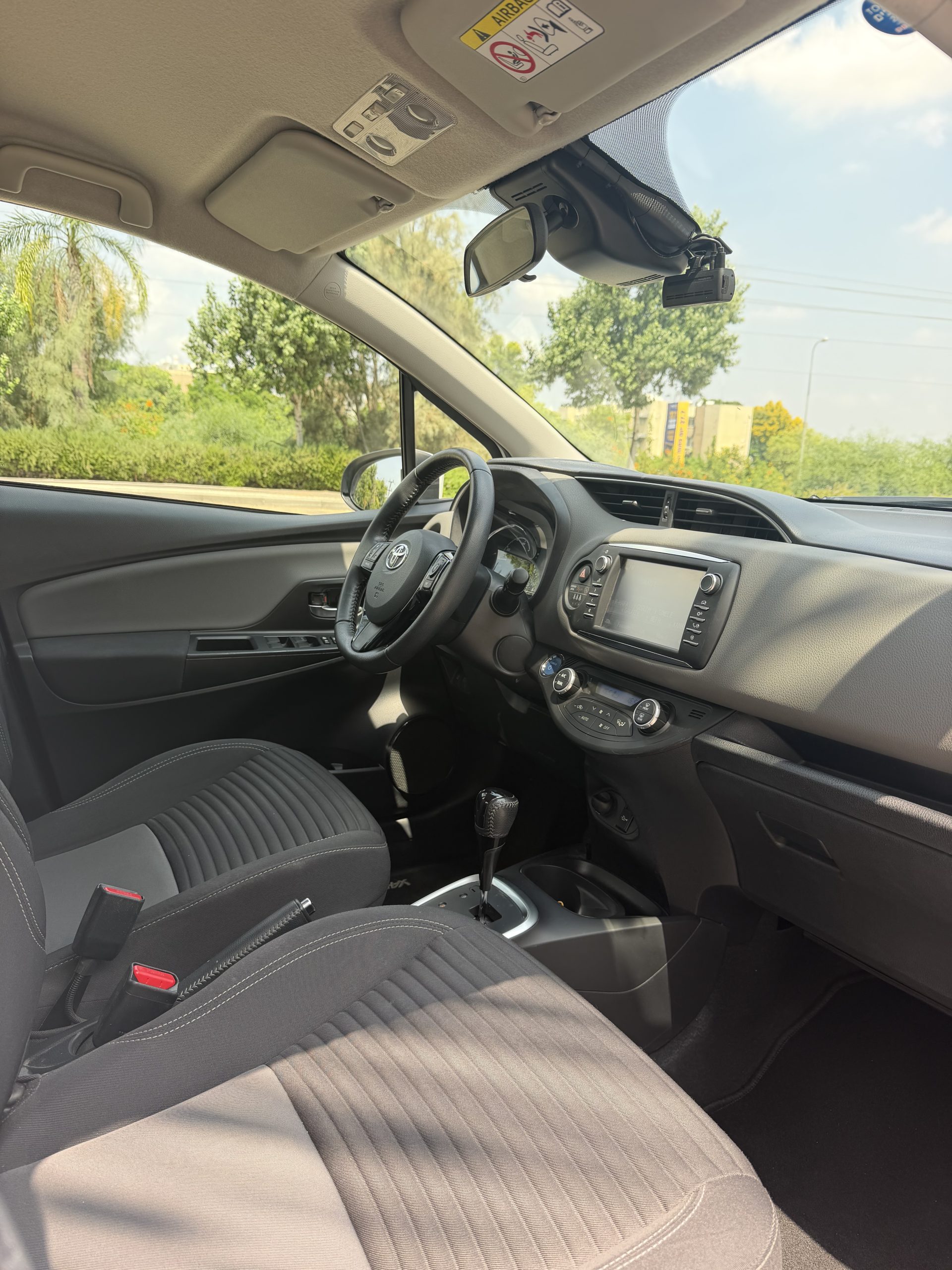 Toyota Yaris Hybrid 2018 – תמונה 5