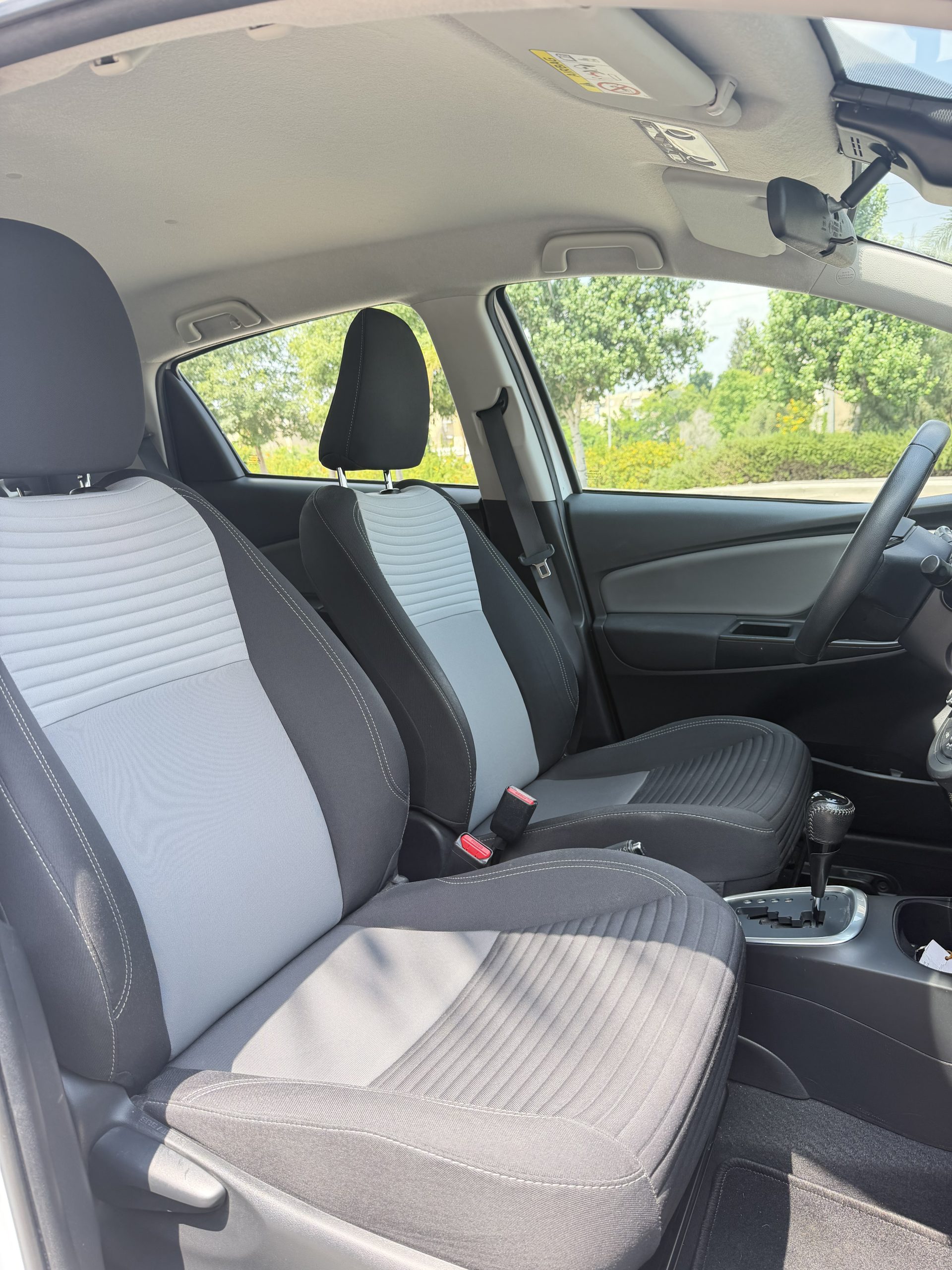 Toyota Yaris Hybrid 2018 – תמונה 6